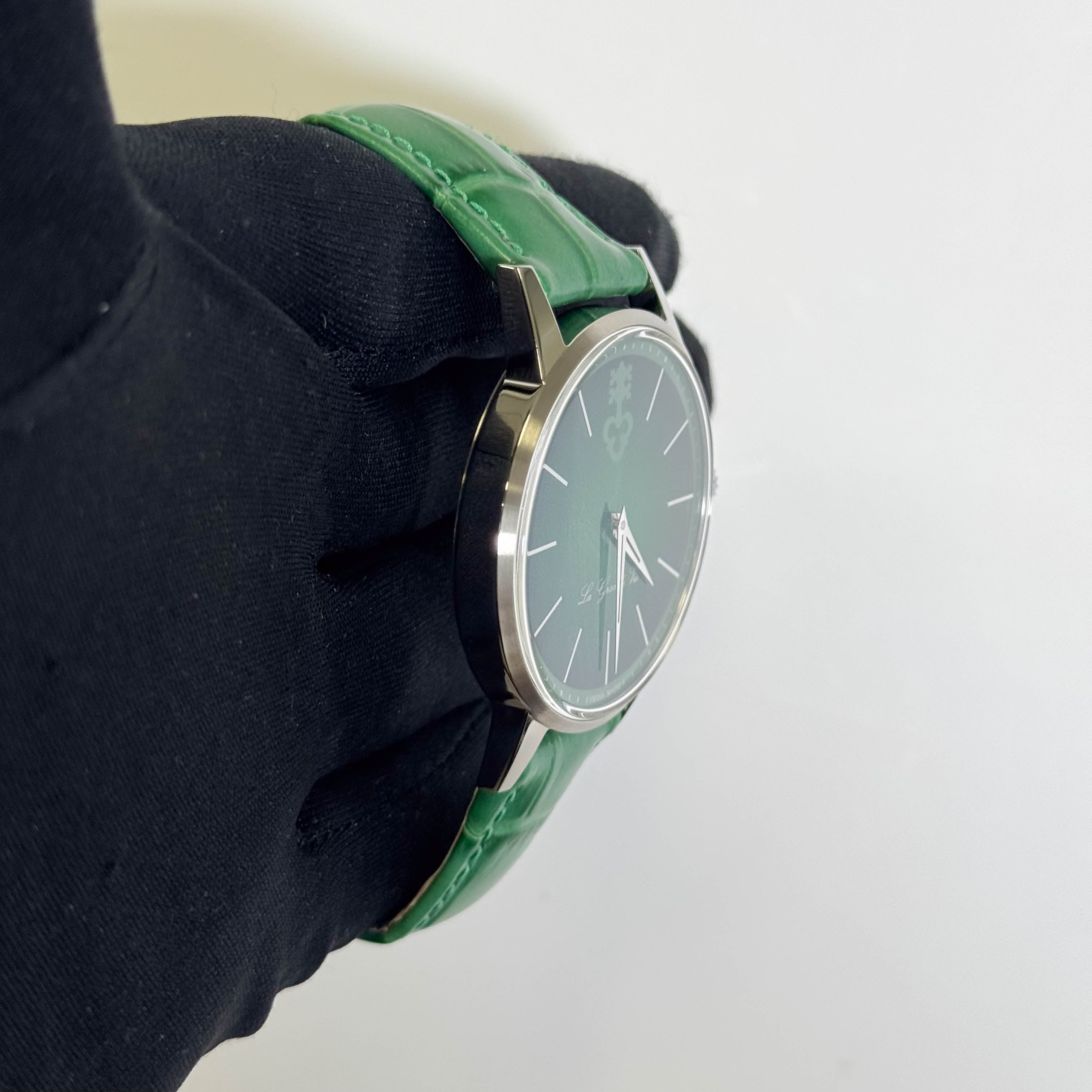 Corum Heritage 42mm Green Dial Watch Ref#082.750.04/0057 Corum Heritage 42mm Green Dial Watch Ref#082.750.04/0057