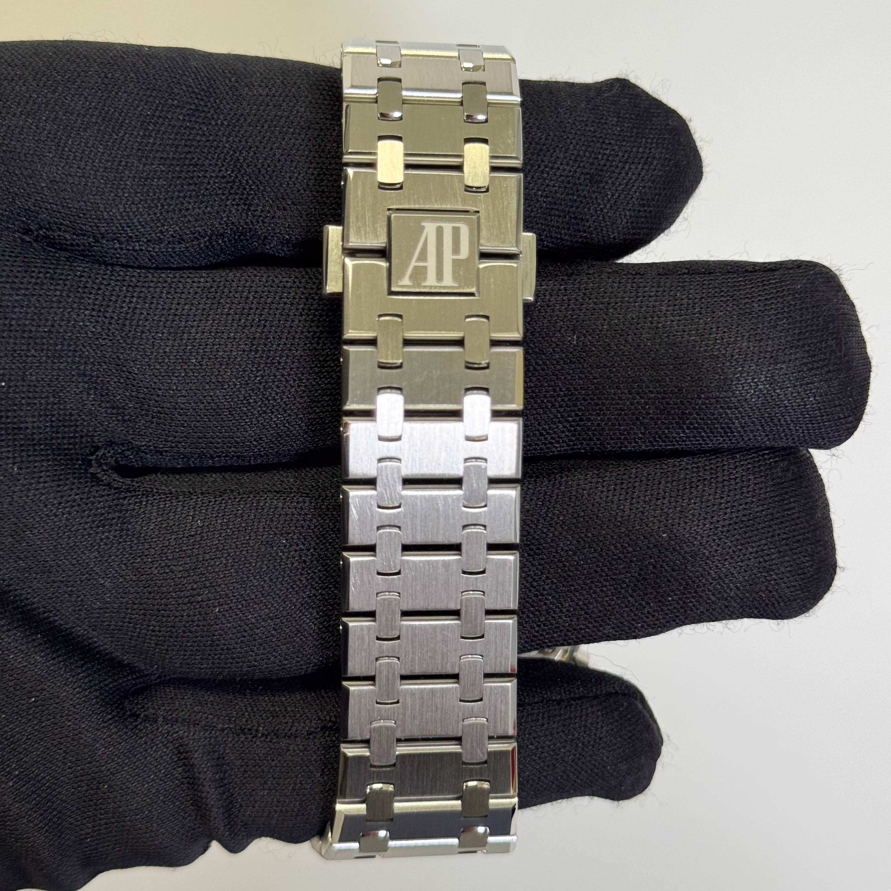 Audemars Piguet Royal Oak 41mm Black Dial Ref# 26331ST.OO.1220ST.02