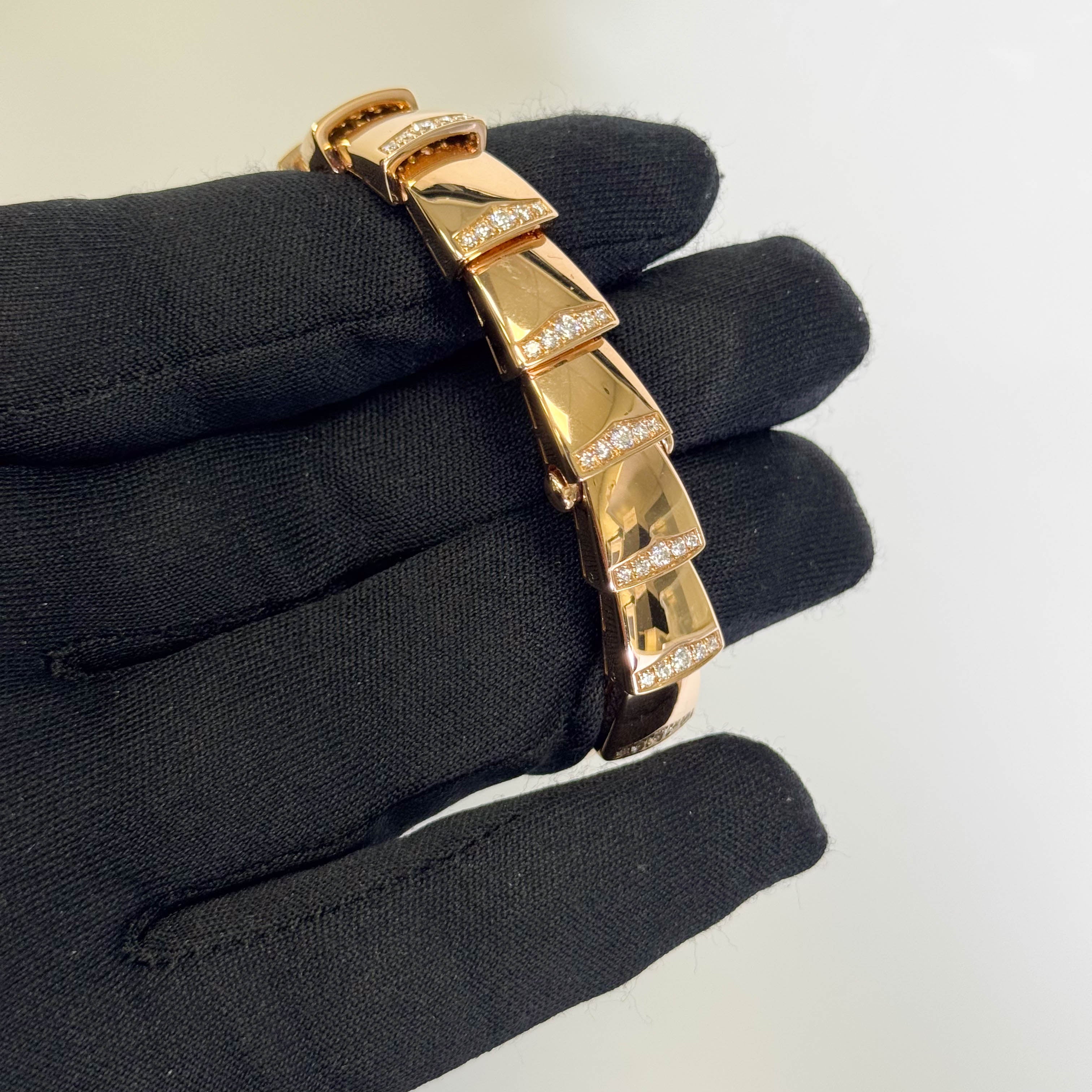 Bvlgari Serpenti 26mm Black Dial Watch Ref# SPP26G - Happy Jewelers Fine Jewelry Lifetime Warranty