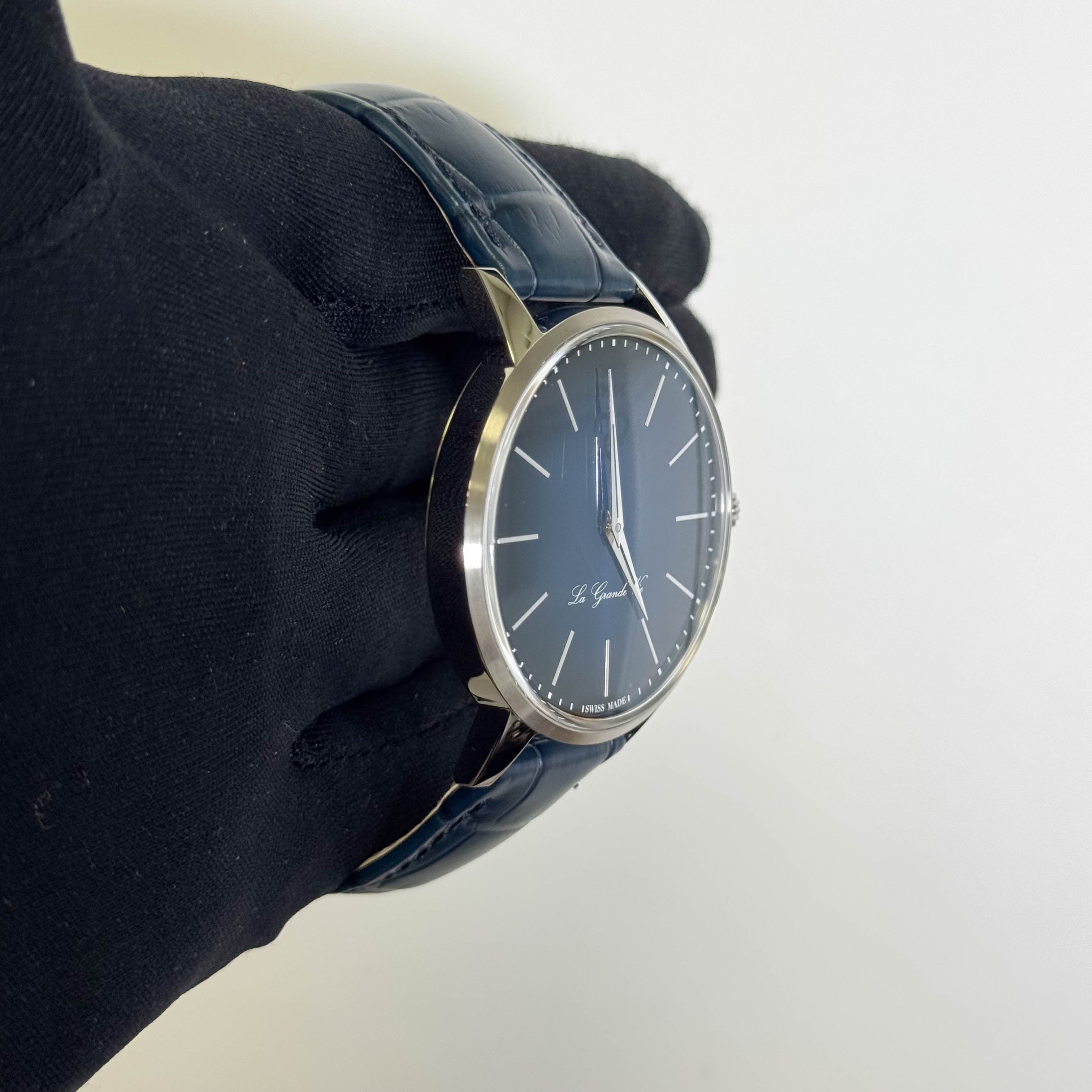 Corum Heritage 42mm Blue Dial Watch Ref# 082.750.04/0F03 - Happy Jewelers Fine Jewelry Lifetime Warranty