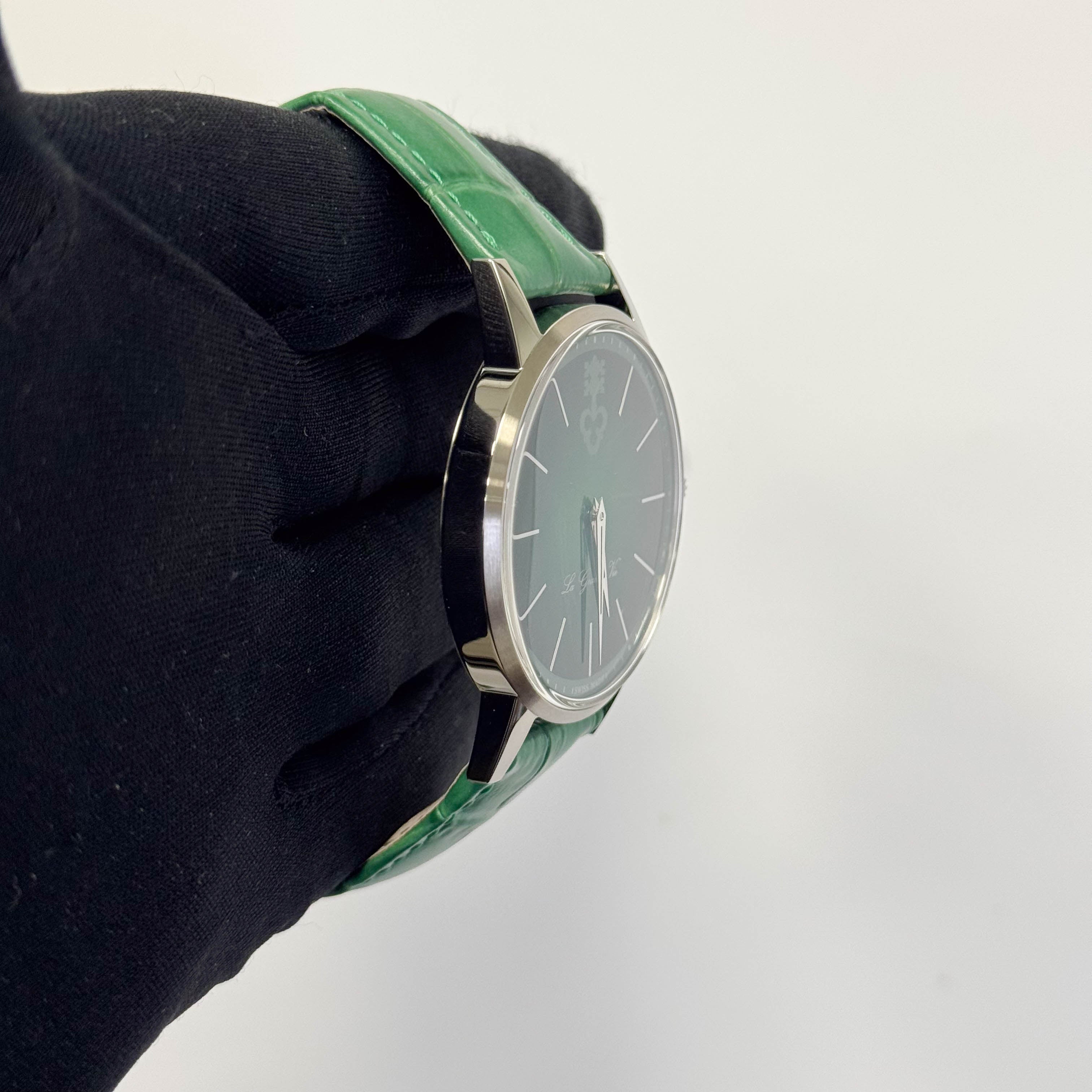 Corum Heritage 42mm Green Dial Watch Ref# 082.750.04/0057 - Happy Jewelers Fine Jewelry Lifetime Warranty