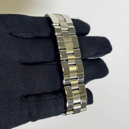 Cartier Roadster Stainless Steel 38mm Silver Dial Watch Ref# W62000V3 - Happy Jewelers Fine Jewelry Lifetime Warranty