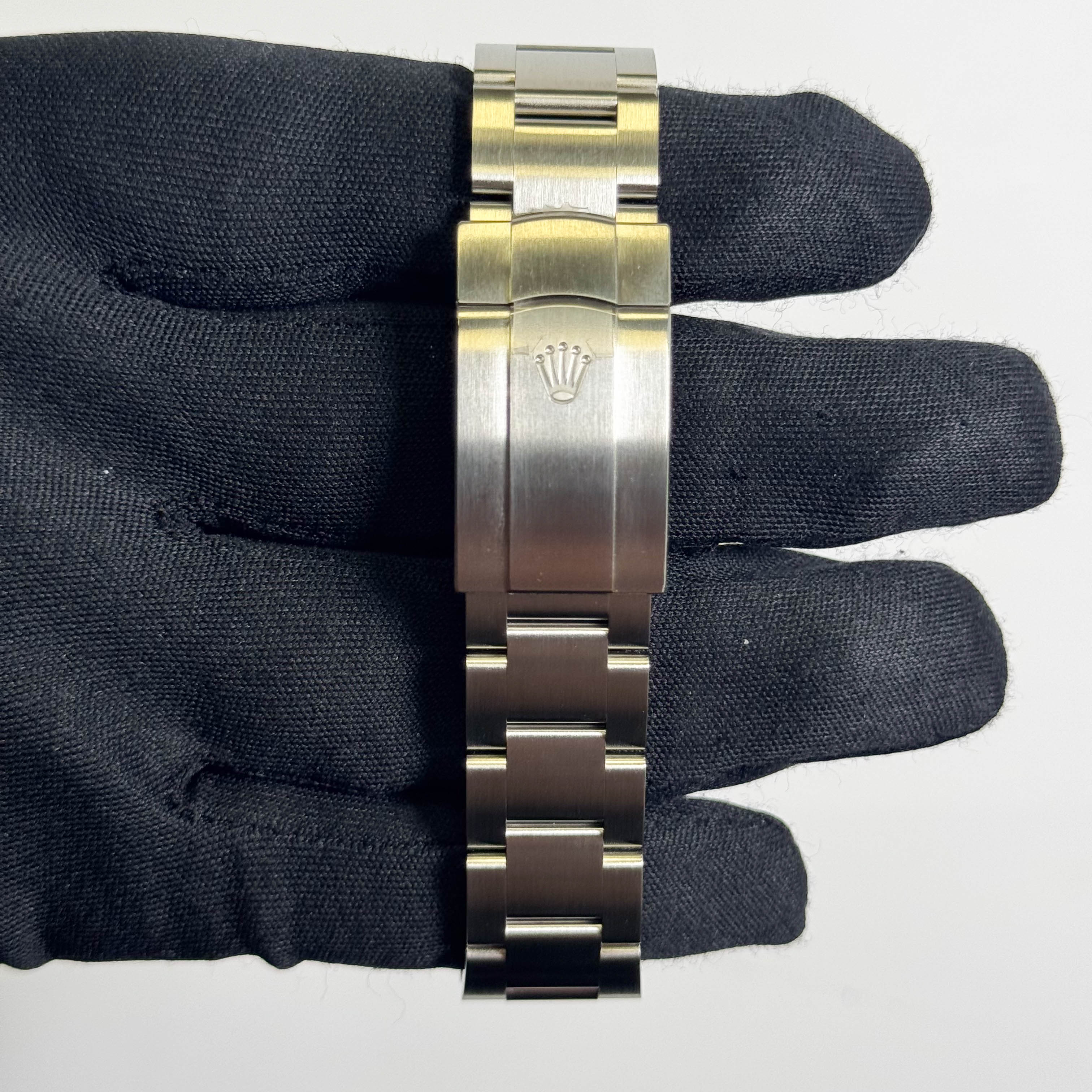 Rolex Oyster Perpetual 41mm Lilac Dial Watch Ref# 134300 - Happy Jewelers Fine Jewelry Lifetime Warranty