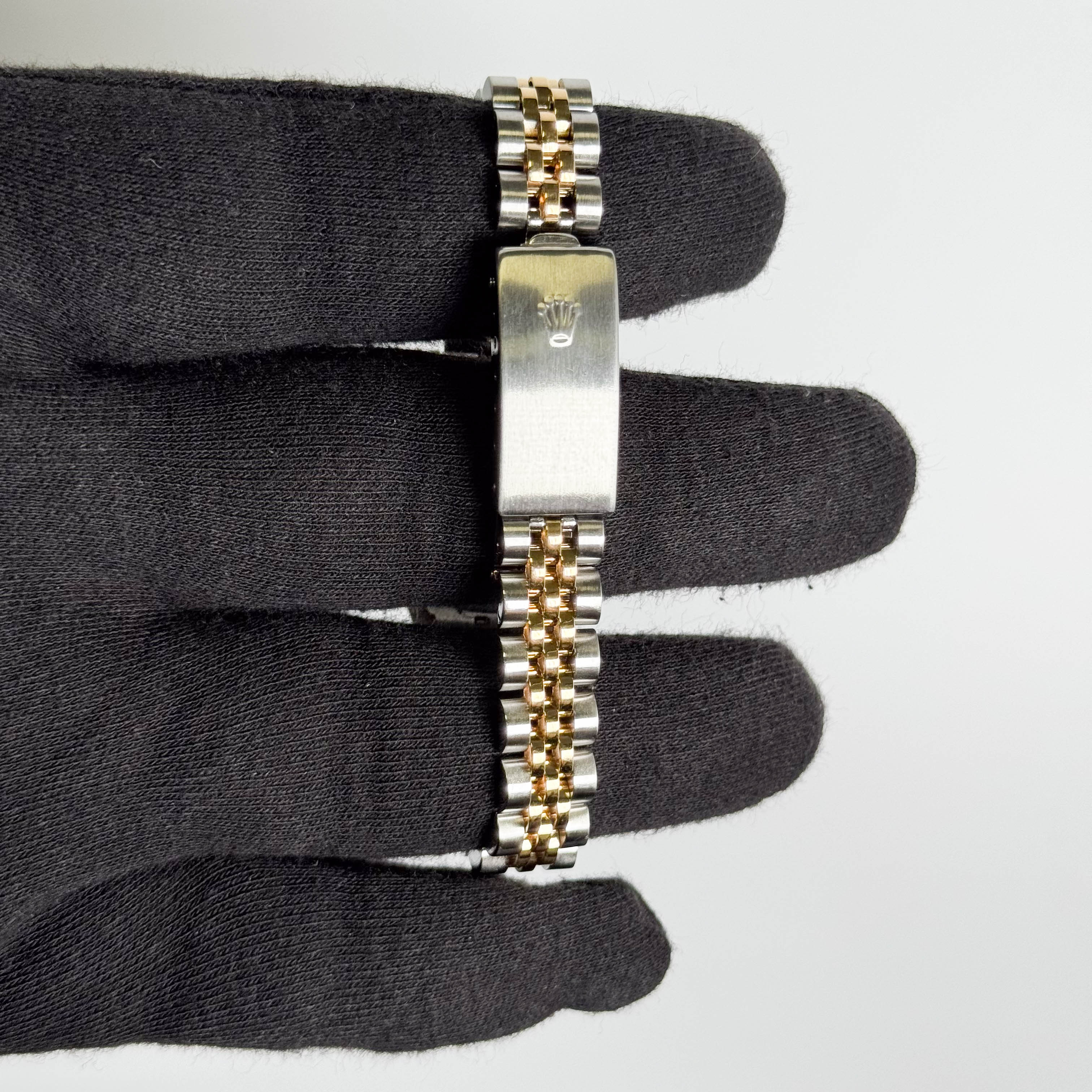 Rolex Datejust 26mm MOP Dial Watch Ref# 69173