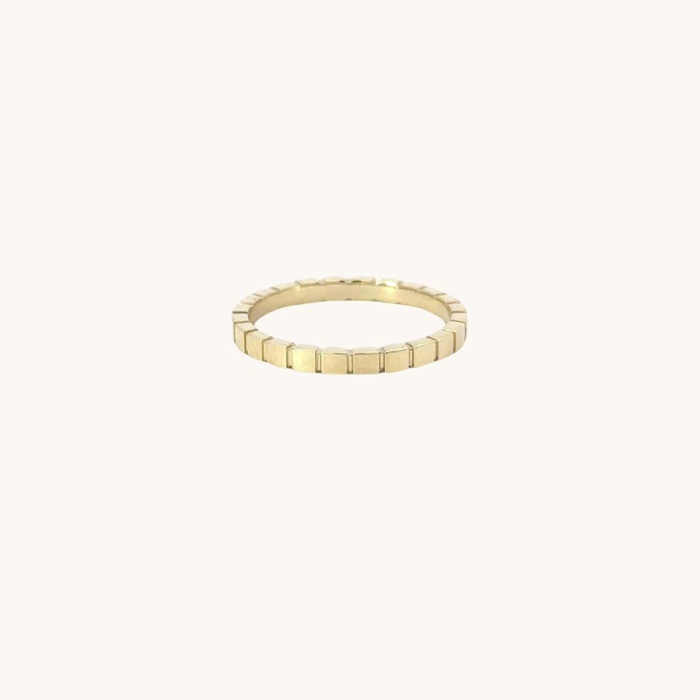 Solid Gold Fluted Band