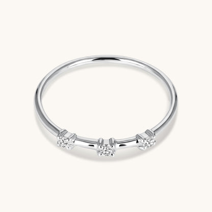 Un Deux Trois Diamond Ring