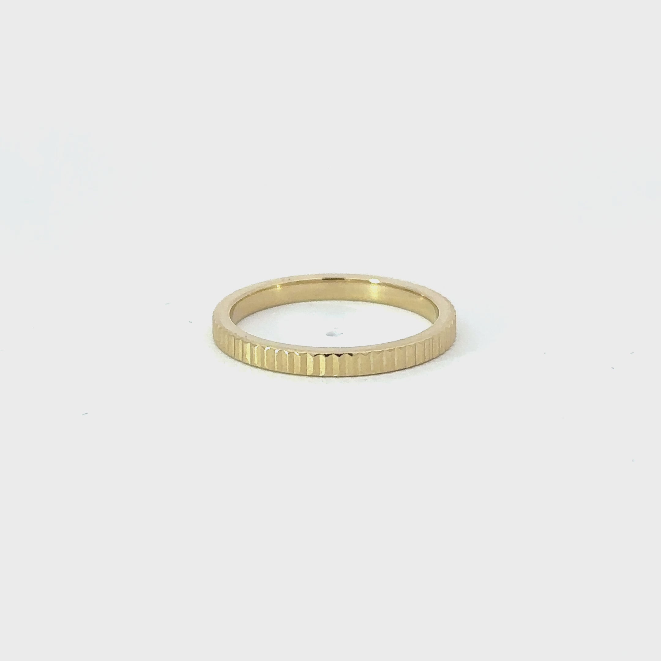Solid Gold Fluted Band