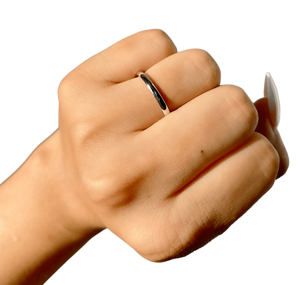 Elegant Gold Finger Ring