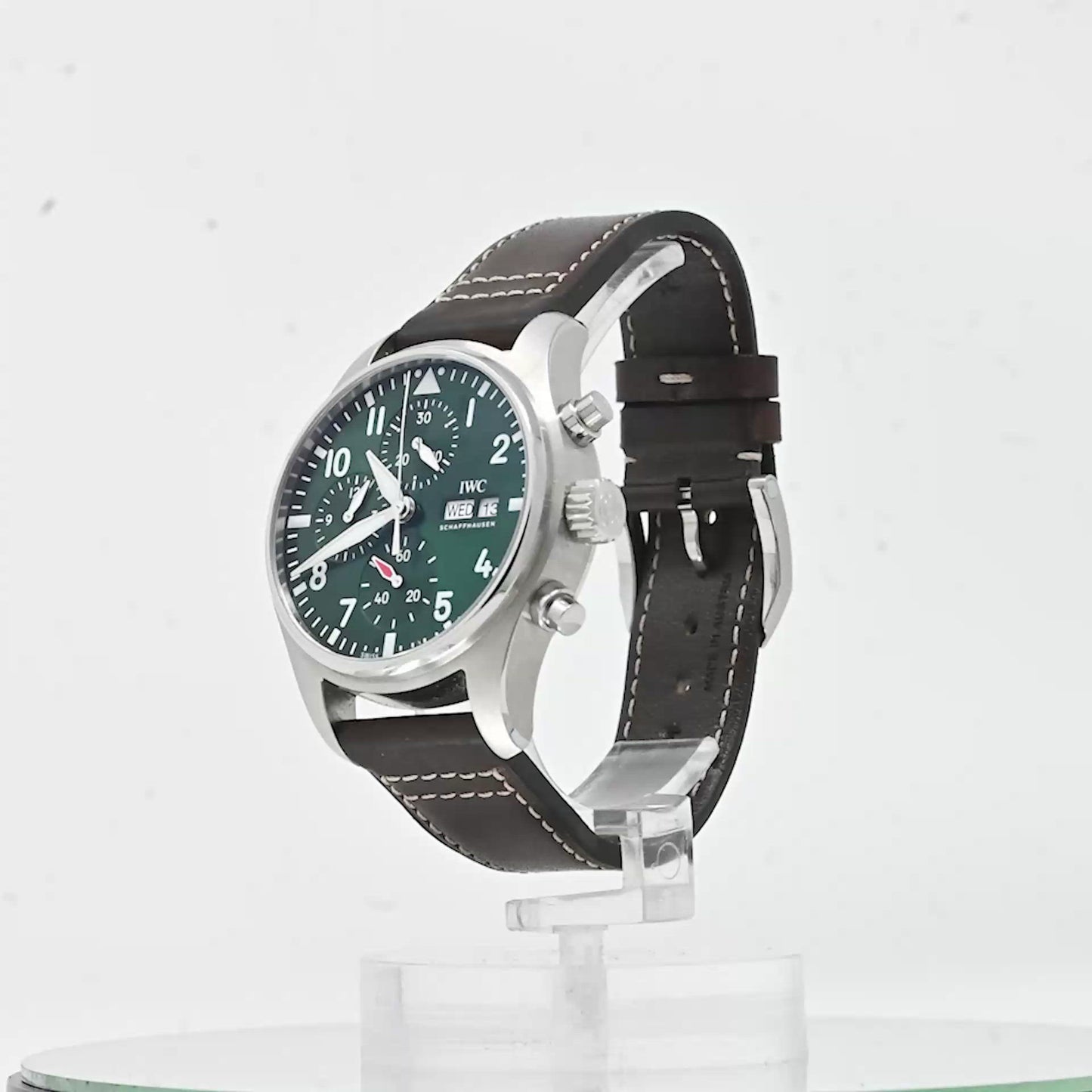Load and play video in Gallery viewer, IWC Men&amp;#39;s Pilot&amp;#39;s Watch Stainless Steel 41mm Green Chronograph Dial Watch Reference #: IW388103
