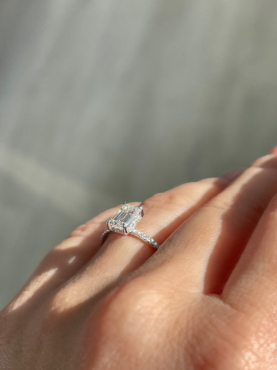 Load image into Gallery viewer, Engagement Ring Wednesday | 0.94 Emerald Cut Diamond - Happy Jewelers Fine Jewelry Lifetime Warranty
