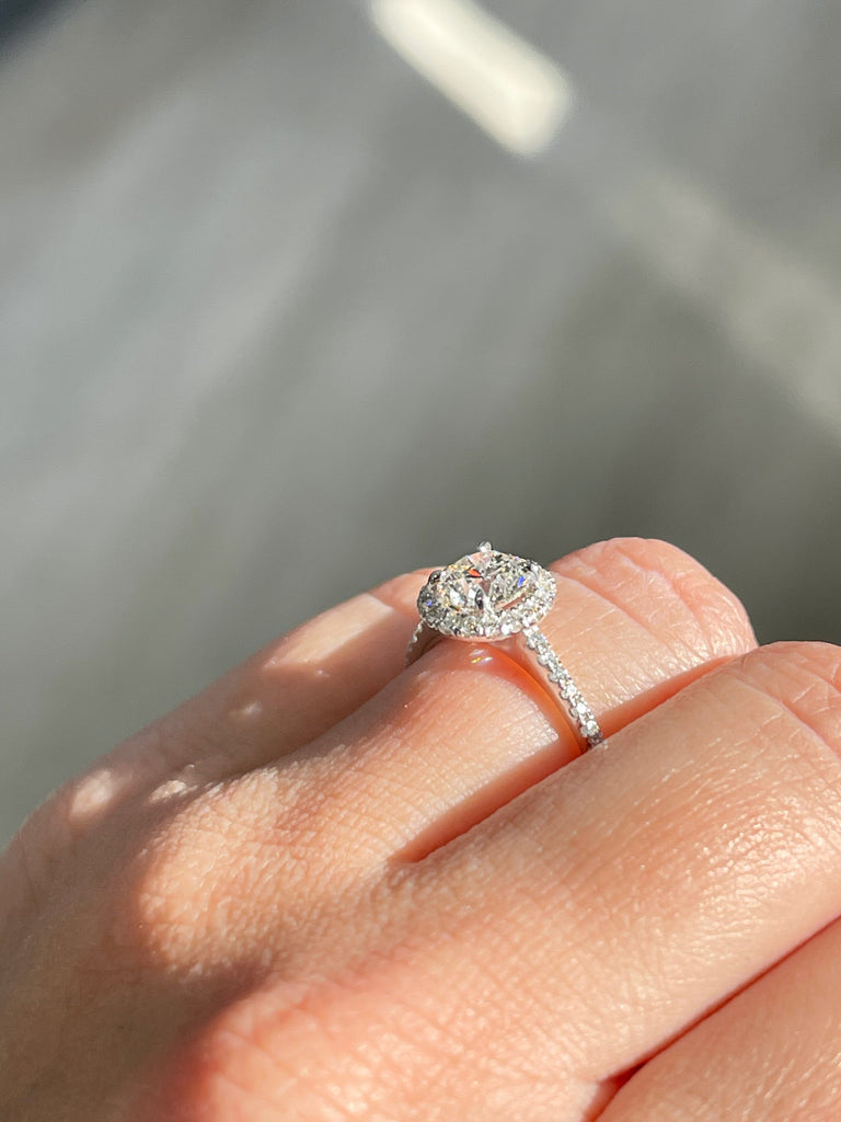 Engagement Ring Wednesday | 0.90 Round H VS2 | Halo Setting - Happy Jewelers Fine Jewelry Lifetime Warranty