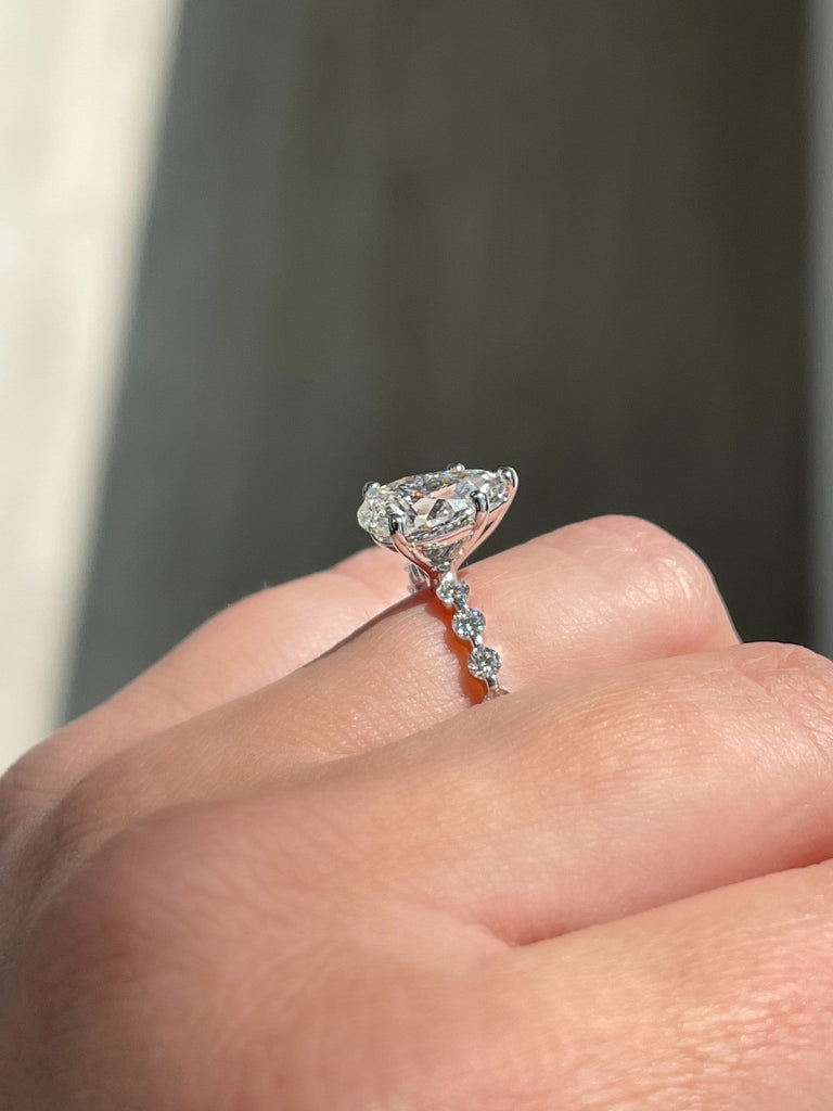 Engagement Ring Wednesday | 2.02 Pear G Color SI1 Clarity - Happy Jewelers Fine Jewelry Lifetime Warranty