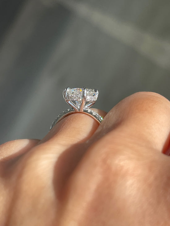 Engagement Ring Wednesday | 2.02 Round Brilliant Diamond - Happy Jewelers Fine Jewelry Lifetime Warranty