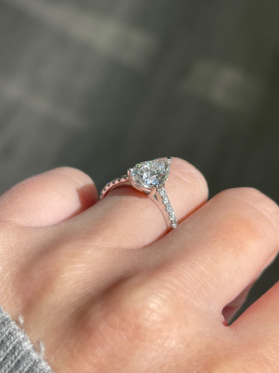 Load image into Gallery viewer, 2.04 Pear Shape Diamond G color SI1 clarity | Engagement Ring Wednesday - Happy Jewelers Fine Jewelry Lifetime Warranty
