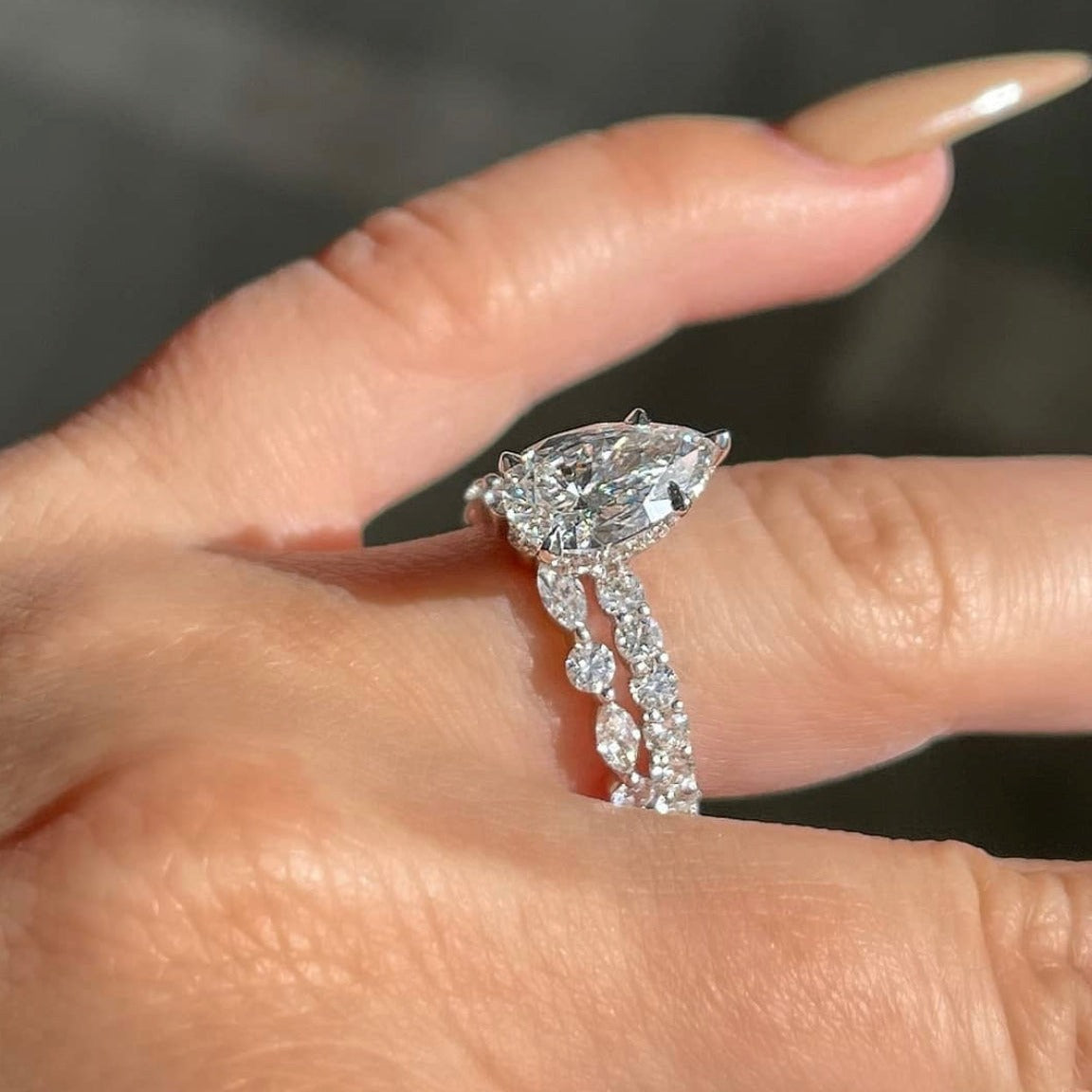 Round and marquise diamond band Clearance